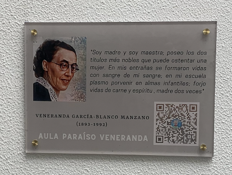 Placa AULA PARAÍSO VENERANDA