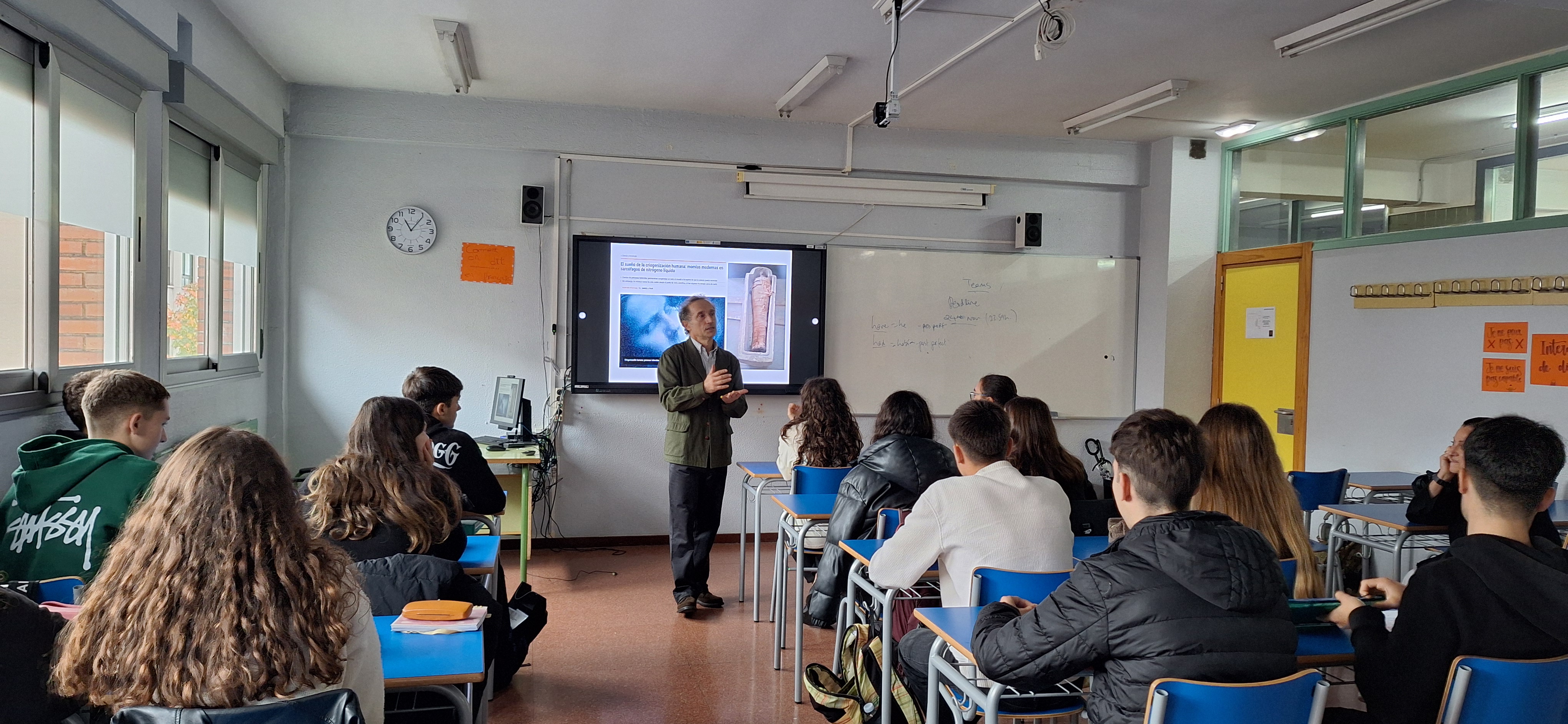 Charla Juan Manuel López