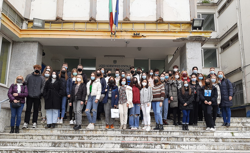 Encuentro de estudiantes Liceo Da Procida Salerno Encuentro de estudiantes Liceo Da Procida Salerno